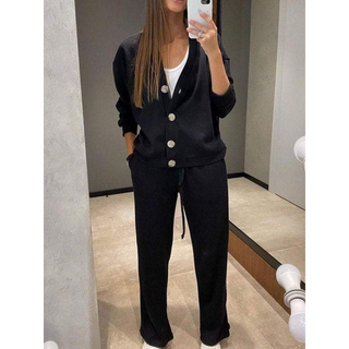 Raisa Strickjacke- und Hosen-Set