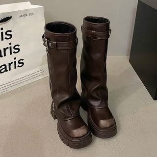 Ambrose - Kniehohe Modestiefel - Plateaustil - Stiefel - Braun - Müller Mode