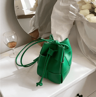 Anikadel - Crossbody Beuteltasche - Geflochtener Stil mit Kordelzug - Schultertaschen - Grün - Müller Mode