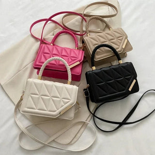 Ayeen - Quadratische Umhängetasche - Geprägte Details - Schultertaschen - Schwarz - Müller Mode