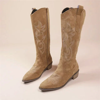 Georgia - Kniehohe Cowboystiefel - Stickerei - Detail - Stiefel - Dunkelbraun - Müller Mode