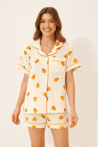 Ida Kurz Pyjama Set mit Fruchtmuster - Unterwäsche & Nachtwäsche - Beige - Müller Mode