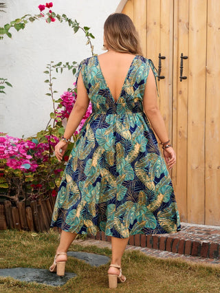 Irina - Midi Kleid - V - Ausschnitt Blumenprint - Kleider - Grün - Müller Mode