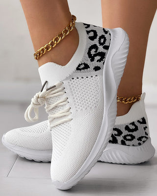 Karin - Spitzenschuhe mit Aufdruck - Sneakers - Beige - Müller Mode