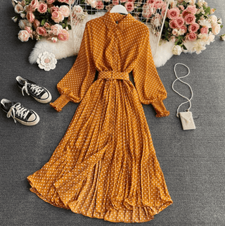 Kine - Stylisches Frühlingskleid - Kleid mit Punkten - Kleider - Gelb - Müller Mode