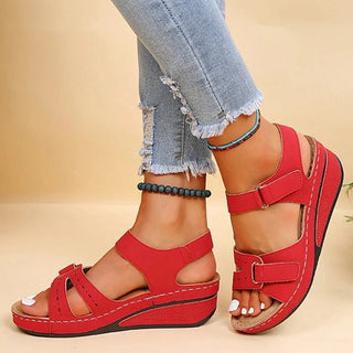 Liv - Bequeme Sandalen für Frauen - Sandalen & Hausschuhe - Rot - Müller Mode