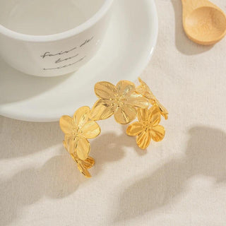Micara - Bloom Bracelet - Armbänder - Armbänder - Gold - Müller Mode