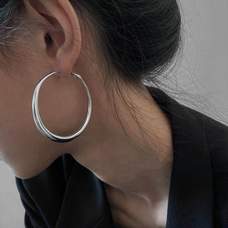 Micara - Bold Loop - Ohrringe - Ohrringe - Silber - Müller Mode