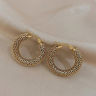 Micara - Ein Geflecht aus Eleganz - Ohrringe - Gold - Müller Mode