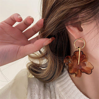 Micara - Floral Drops - Ohrringe - Ohrringe - Braun - Müller Mode