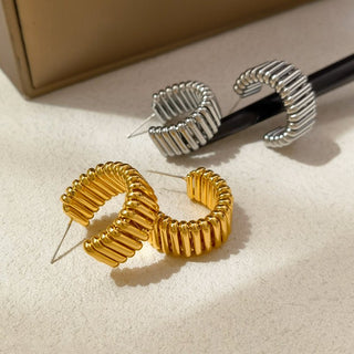 Micara - Glamour Coils - Ohrringe - Ohrringe - Silber - Müller Mode