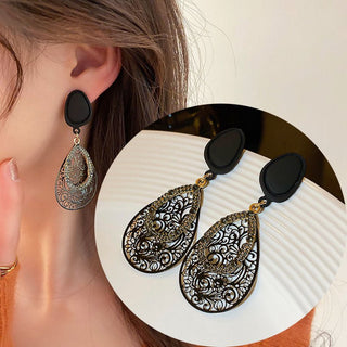 Micara - Ornate Drops - Ohrringe - Ohrringe - Schwarz - Müller Mode