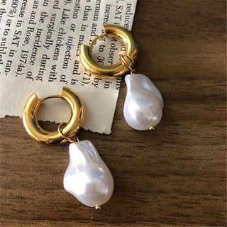Micara - Pearl Drop - Ohrringe - Ohrringe - Gold - Müller Mode