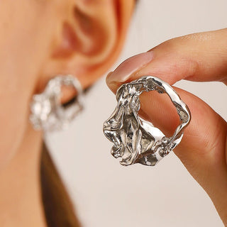 Micara - Scrunchy Elegance - Ohrringe - Ohrringe - Silber - Müller Mode