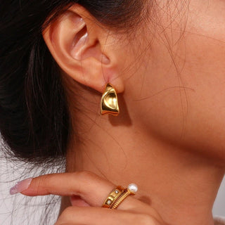Micara - Sculpted Stunners - Ohrringe - Ohrringe - Silber - Müller Mode