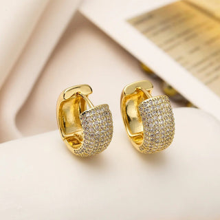 Micara - Sparkle Huggies - Ohrringe - Ohrringe - Gold - Müller Mode