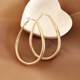 Micara - Teardrop Hoops - Ohrringe - Ohrringe - Gold - Müller Mode