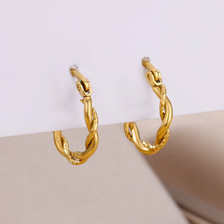 Micara - Twisty Hoops - Ohrringe - Ohrringe - Gold - Müller Mode