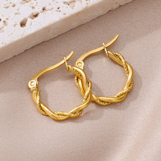 Micara - Twisty Hoops - Ohrringe - Ohrringe - Gold - Müller Mode