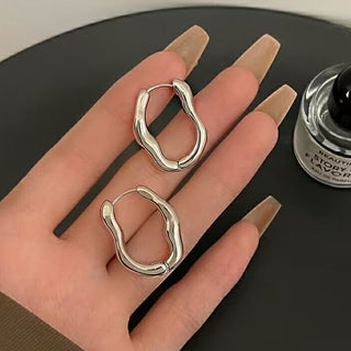 Micara - Wavy Hoops - Ohrringe - Ohrringe - Silber - Müller Mode