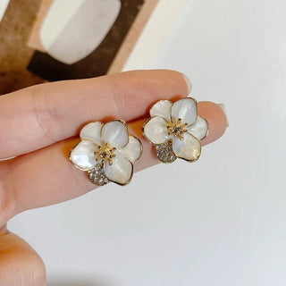 Micara - White Blossoms - Ohrringe - Ohrringe - Weiß - Müller Mode