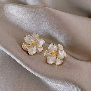 Micara - White Blossoms - Ohrringe - Ohrringe - Weiß - Müller Mode
