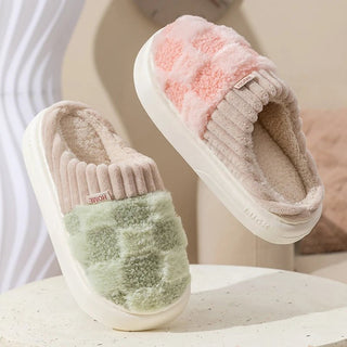 Peachy - Karierte Plüschpantoffeln - Indoor - Schuhe - Sandalen & Hausschuhe - Weiß - Müller Mode