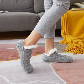 WoolSteps - Bequeme Thermosocken für die ganze Familie - Sandalen & Hausschuhe - Aprikose - Müller Mode