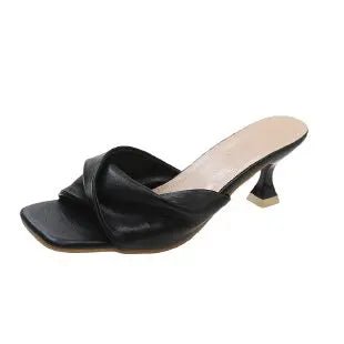 Zaida - Lässige Absatzsandalen - Gedrehter Riemen - Pumps - Schwarz - Müller Mode
