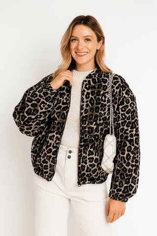 Christa Steppjacke mit Animalprint und Reißverschluss - Jacken - Schwarz - Müller Mode