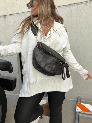 Emmanuelle - Hoodie mit Knopfleiste - Mit Handwärmern - Sweatshirts & Hoodies - Schwarz - Müller Mode