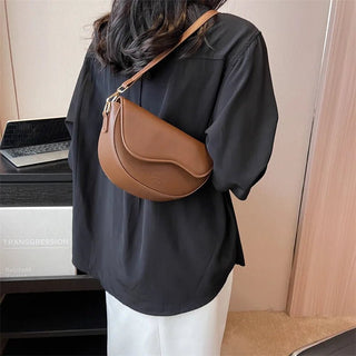 Fiona - Satteltasche aus Leder - Magnetklappe - Schultertaschen - Schwarz - Müller Mode