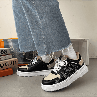 Heidi - Lässige Mode Sneakers - Druck Detail - Sneakers - Schwarz - Müller Mode