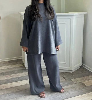 Ingrid - Set aus Pullover und Hose in Übergröße - Gerippter Stil - Sets - Blau - Müller Mode
