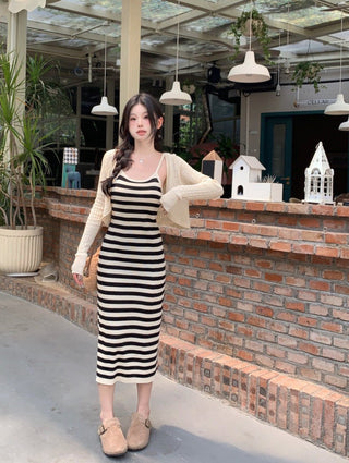 Luna Gestreiftes Strick - Midi - Dress - Kleider - Müller Mode