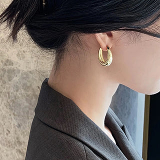 Micara - Bolt Hoops - Ohrringe - Ohrringe - Silber - Müller Mode