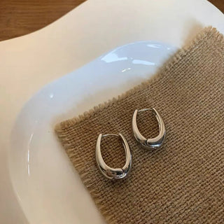 Micara - Bolt Hoops - Ohrringe - Ohrringe - Silber - Müller Mode