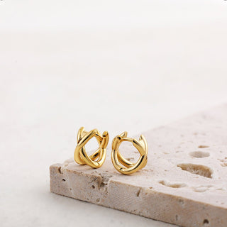 Micara - Crossover Hoops - Ohrringe - Ohrringe - Gold - Müller Mode