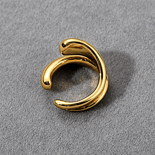 Micara - Golden Huggies - Ohrringe - Ohrringe - Gold - Müller Mode