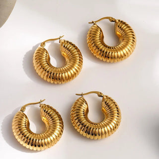 Micara - Helix Hoops - Ohrringe - Ohrringe - Gold - Müller Mode