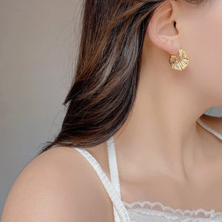 Micara - Ruffle Hoops - Ohrringe - Ohrringe - Silber - Müller Mode
