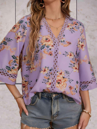 Noelle - Blumentop - V - Ausschnitt Schwingende Ärmel - Tops - Lila - Müller Mode