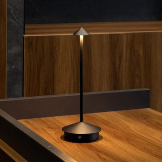 PointLight - Elegante Tischlampe - Tischlampe - Gold - Müller Mode