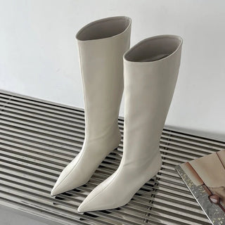 Rosette - Kniehohe Stiefel - Spitz Zulaufend - Stiefel - Weiß - Müller Mode