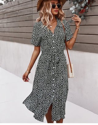 Svea - Sommerkleid - Knopfleiste und Gürtel - Kleider - Grün - Müller Mode
